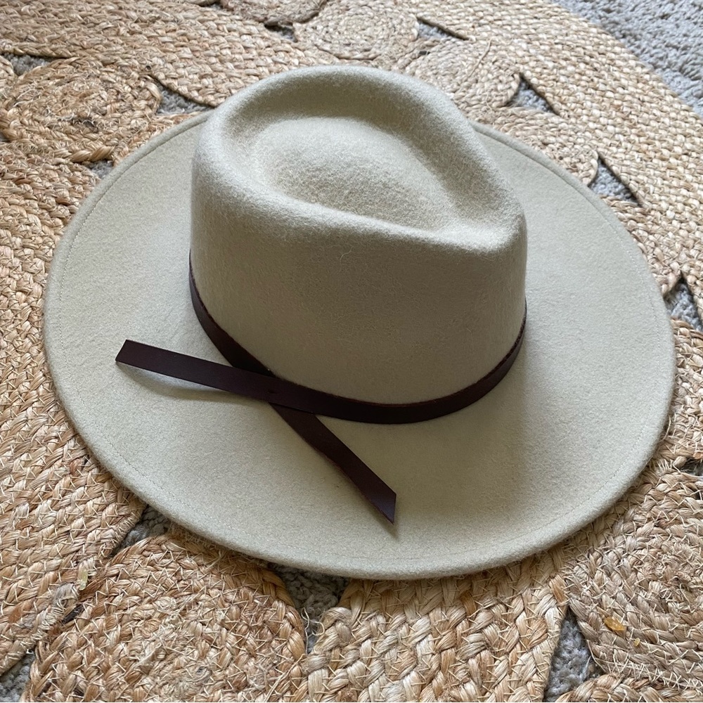 Wide Brim Hat Universal Thread